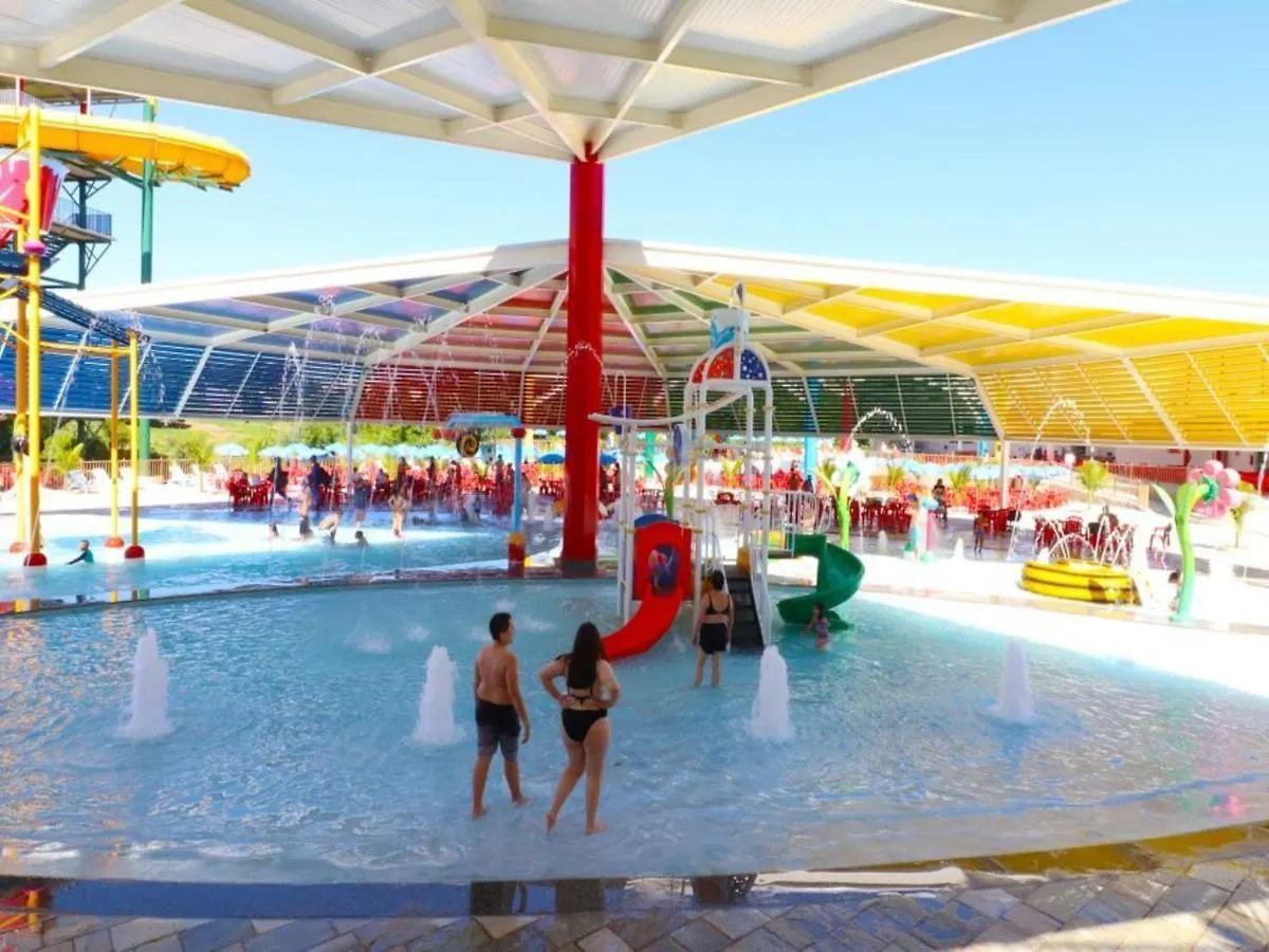 Caldas Novas Imperio Romano Com 1 Dia No Acqua Park Brasilien